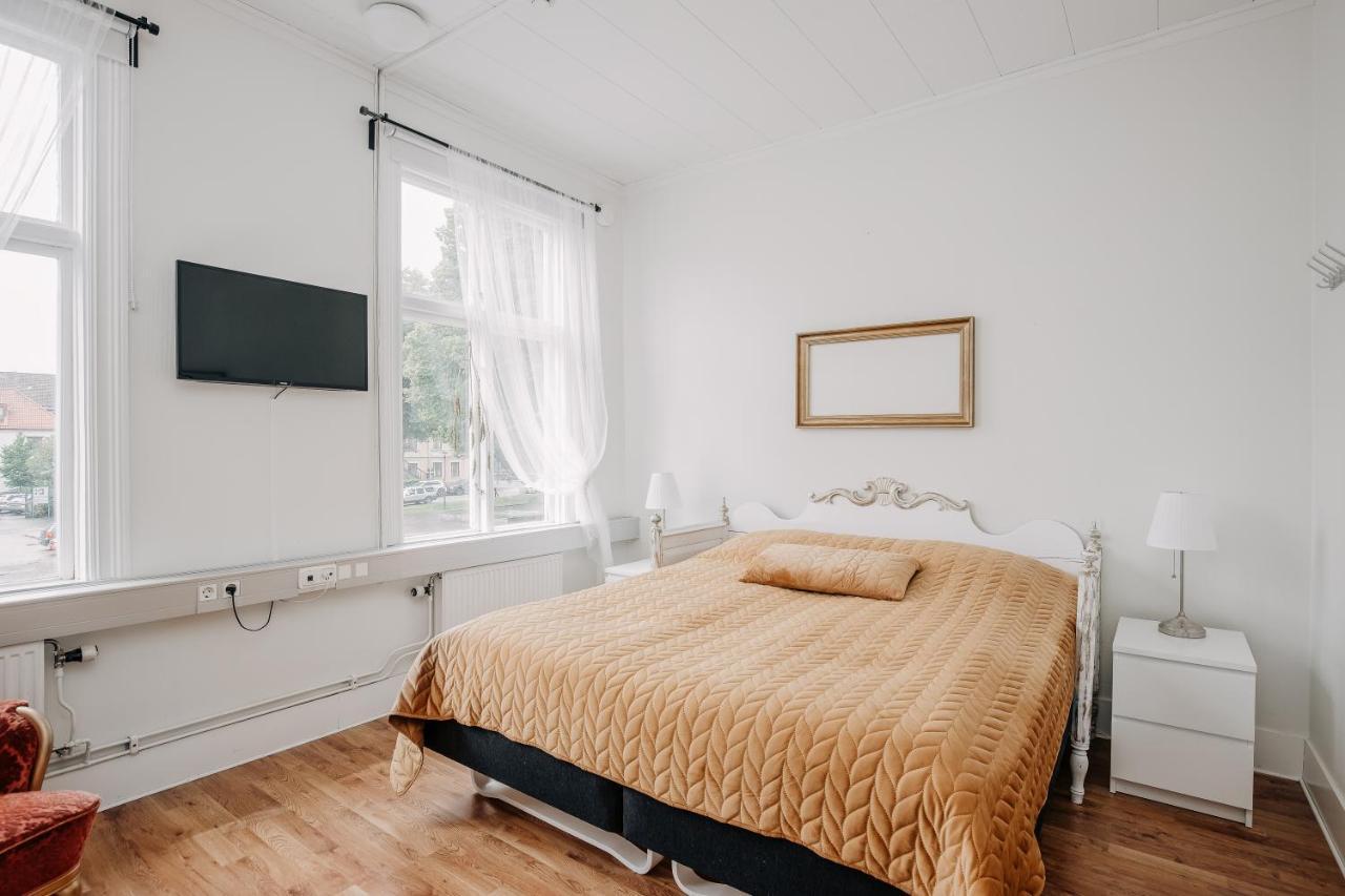 Jaernvaegshotellet B&B Скара Екстер'єр фото